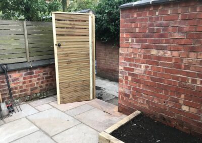 Gates and railings by Didsbury Driveways